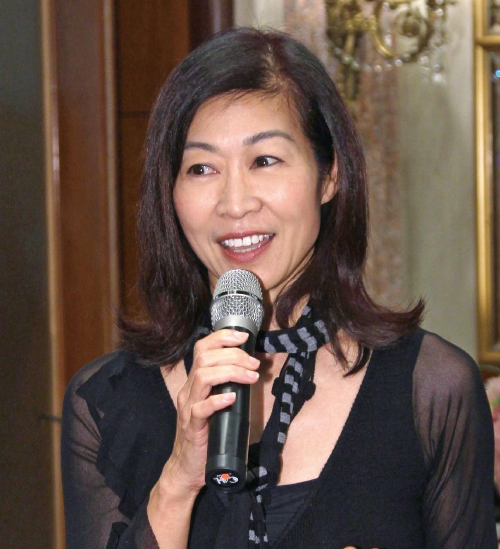 『大势所趋』TVB主持半年没工作宣布离巢，感叹裁人是大势所趋，自己没有留恋