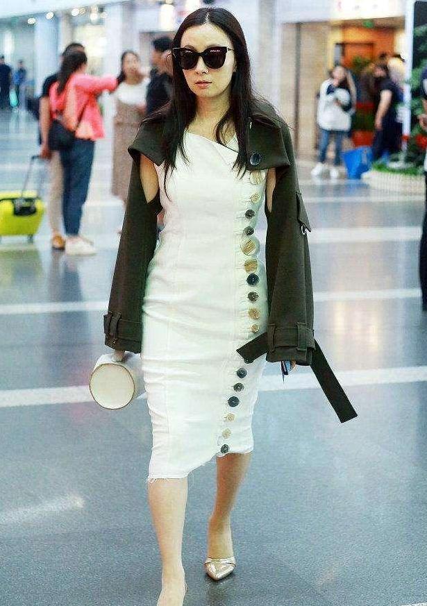 陶虹46岁还学小年轻不好好穿衣, 徐铮你赶快管管你老婆吧