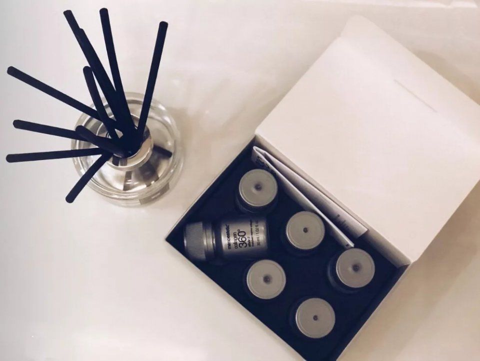 何穗面试全球最严苛“艺考现场”,29岁老模竟力压00后C位出线!