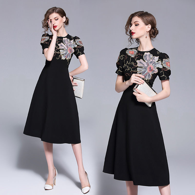 港真!还没见过如此漂亮的欧货裙!比旗袍还高贵优雅，嫩炸美