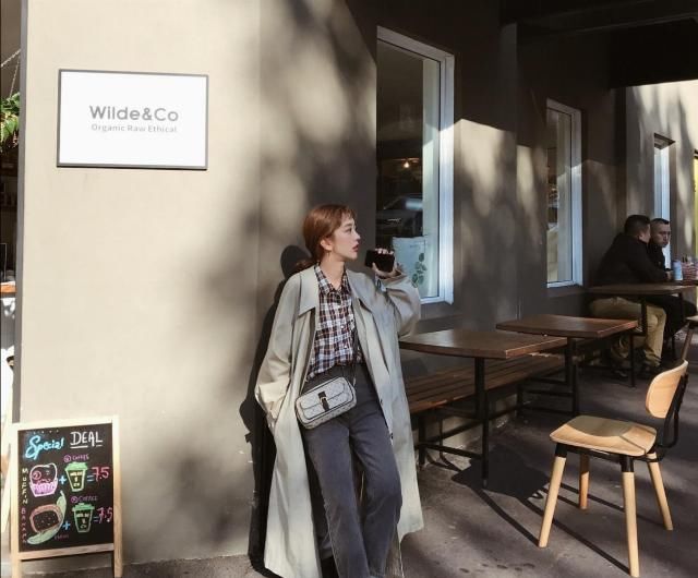  『柔美』春天穿搭还没有拿下？人见人爱的十组穿搭示范性，显年轻柔美有气场