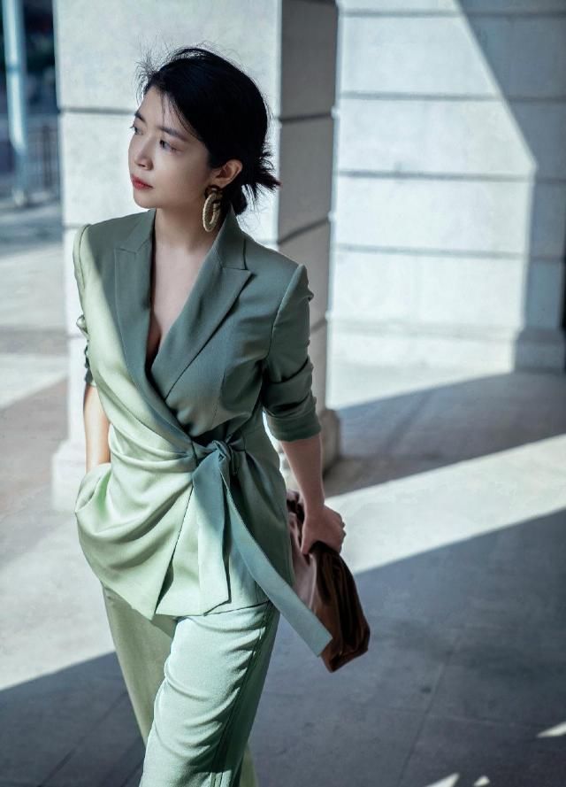  『穿衣』干净利落才算是真女神！时尚时尚博主三木分享精美女生穿衣搭配，雅致又高級