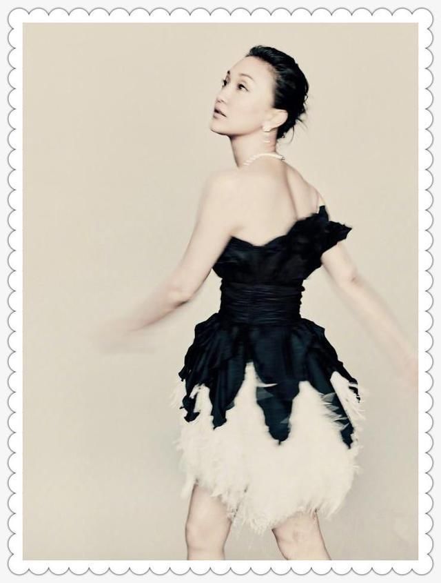 看了43岁周迅杂志照，再看30岁刘雯，网友：灵气跟霸气差距还真大