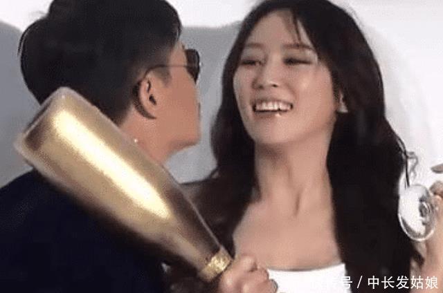  「从不」吴京从不晒妻子的照片，看到长头发的谢楠，网友我也不晒！