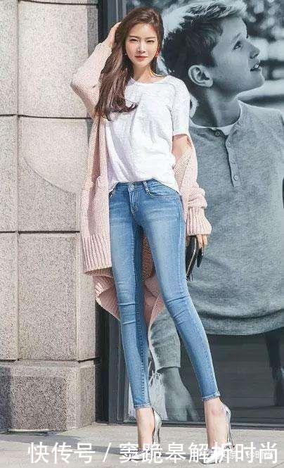 一条很舒适紧身裤,穿出时的尚女神范,样子总是那么迷人!