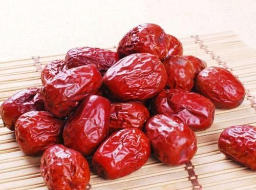  适合：老中医：红枣要少吃，最好不要吃！到底为什么？早知早受益