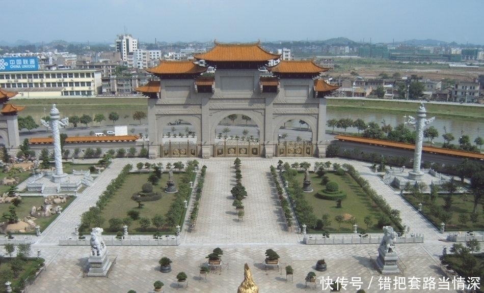 广西最奇怪的“宫殿”，前后花了20亿修建，却不知道投资人是谁