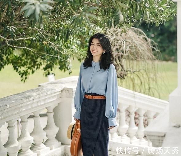  穿搭：“直女”春季这样穿超好看，衬衫配半身裙高级大气，日常搭配技巧