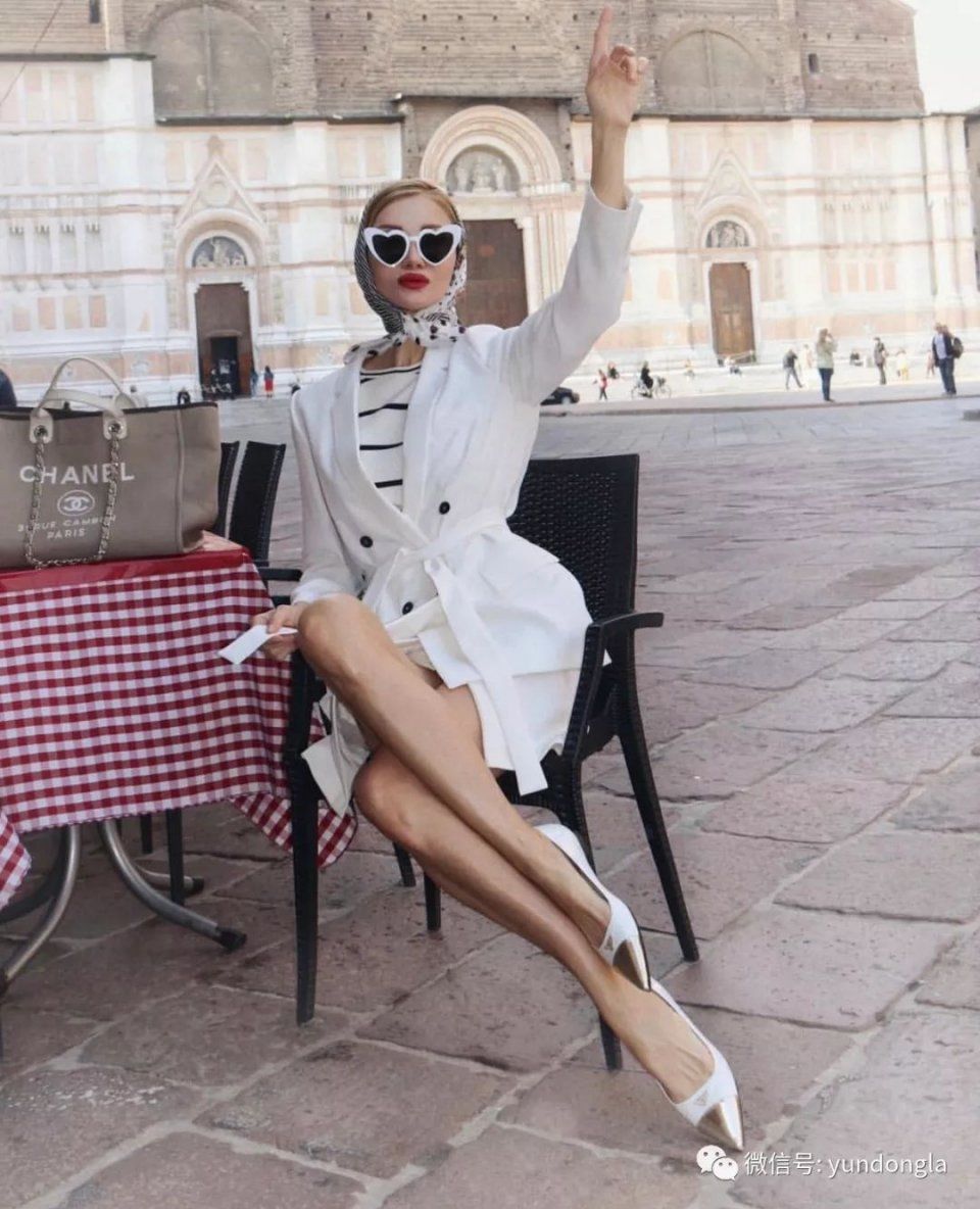 50岁奶奶，20岁身材:长期坚持健身的人，年轻到可怕!