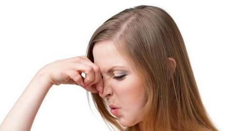  女性朋友|子宫“不好”的女性，一般会有“2黑2臭”的共性，但愿你一个不占