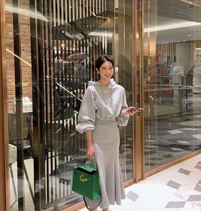  『气质』30岁熟女穿搭技巧,很有女人味,显白又减龄,每天都要美美哒