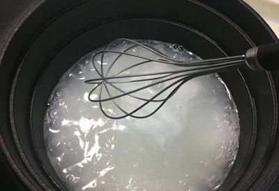  「美食」宅在家中吃美食：海鲜粥