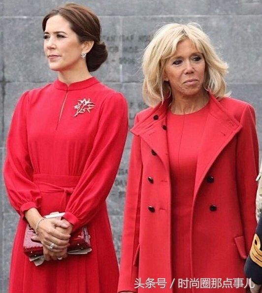 丹麦王储妃与法国第一夫人同框，都穿大红色，网友:年轻真好