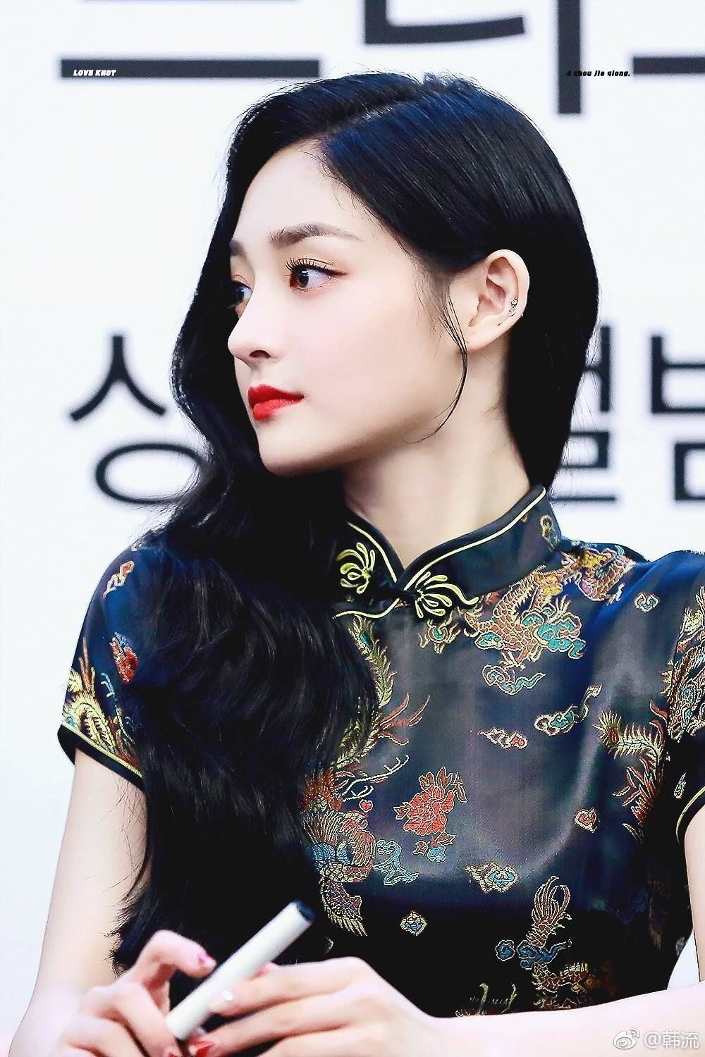 周洁琼:穿旗袍展现不一样的韵味