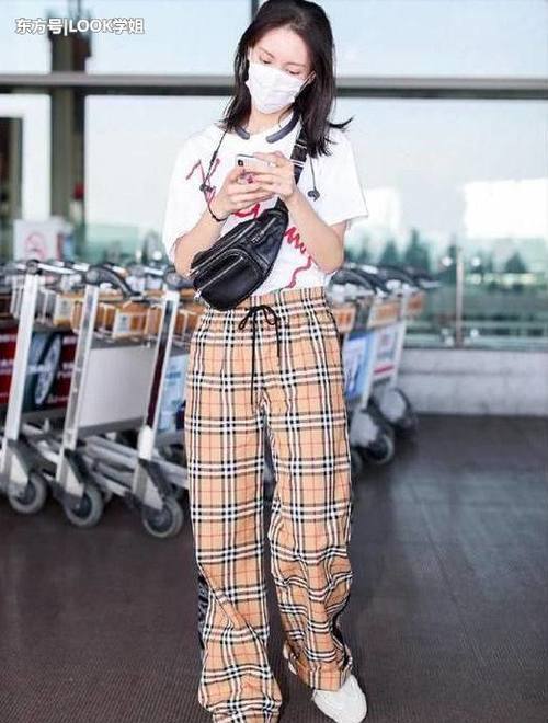 张子枫没有金晨的大长腿还穿阔腿裤，女神和假小子差距一目了然