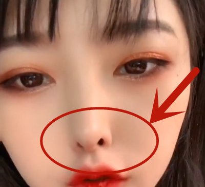  「次惑」次惑小仙女和可乐摘草莓，当镜头放大10倍后，又重新整了鼻子？
