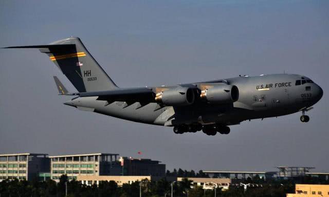 晚上飞机票比白天便宜，为何都没人愿意坐，乘务员说出其中隐情