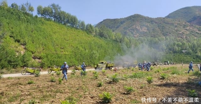 忻州市禹王洞“冒着敌人的炮火前进”主题活动掀起红色爱国浪潮