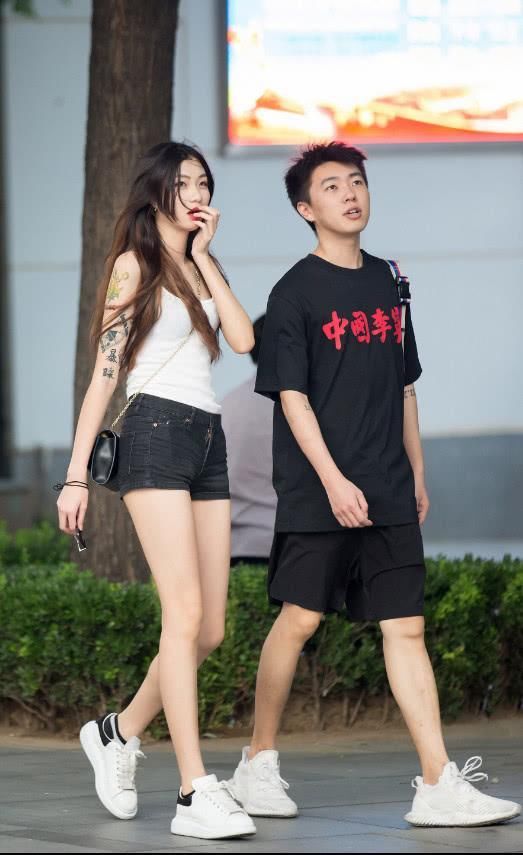 那些恰到好处的纹身，应该是有意为之却看似自然之美！