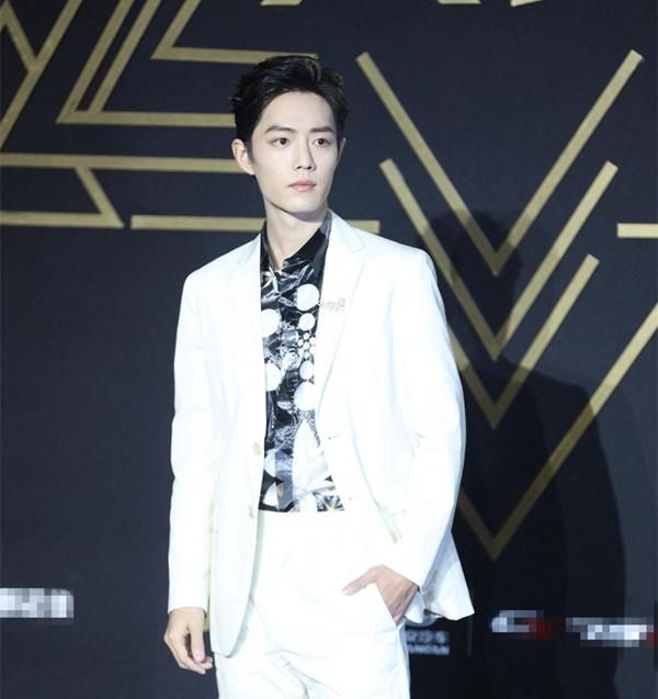 星光大赏打光遭吐槽