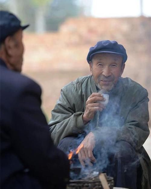  实拍：实拍：农村20岁双胞胎兄弟，耗费48年让400亩黄土变为山林