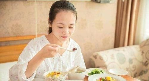  『犯错』宝妈生完孩子后多久才可以碰凉水？不是30天也不是42天，可别犯错