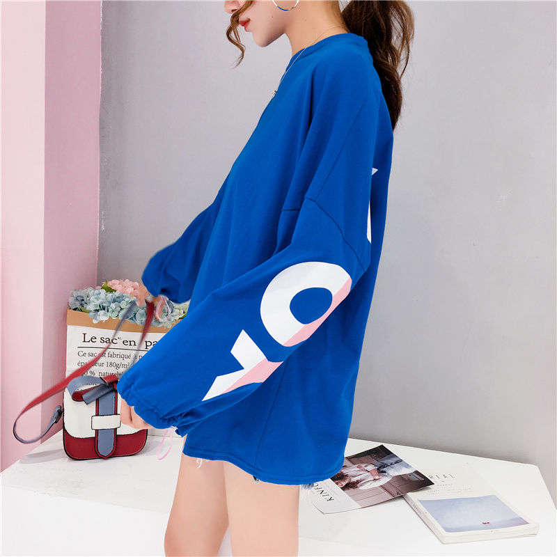 咦!连衣裙搭高跟,俗不可耐!眼下超兴卫衣+热裤,时髦燃爆秋季