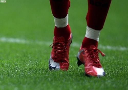 『球鞋』不朽的失败品——Superfly的峥嵘岁月