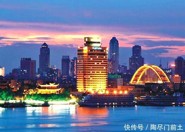  「对手」武汉和成都，齐头并进的双兄弟，中西部省会中的两对手