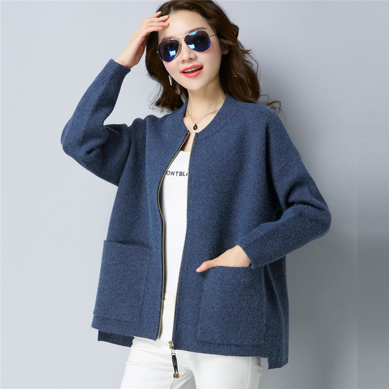 女人要是经济条件允许，全换成刚上秋装“开衫”特别时尚显美嫩