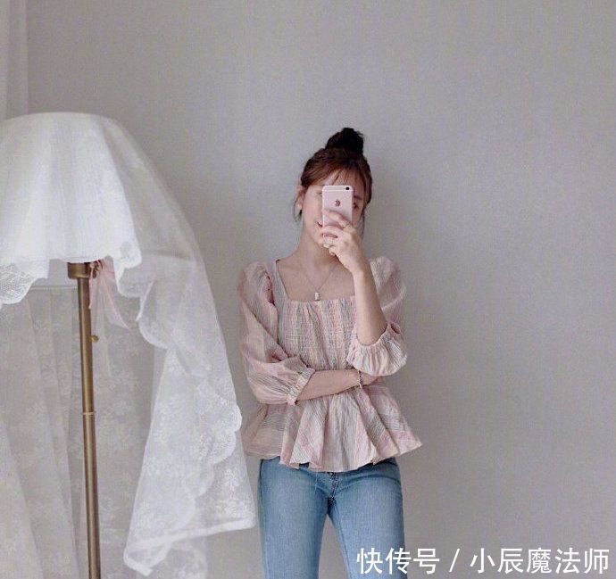 『女人』姐妹们,偶尔尝试一下这种小女人的风格,不仅温柔有度,还贼拉风