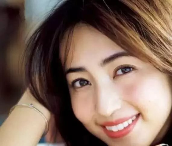  ③鼻子：网上有人说“美人脸”分4种, 看你属于什么脸 欢迎来对号入座