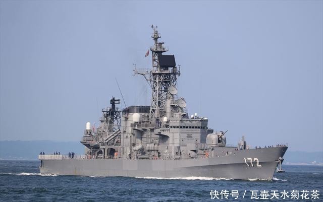 东海海域@外交部:日本自卫队舰艇在中国近海活动,对中国航行安全造成影响