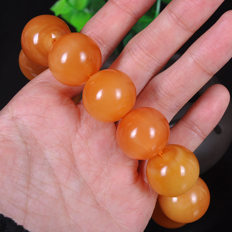 过时手串扔了吧，一夜间轰动文玩界的“流氓串”，独领风骚数百年