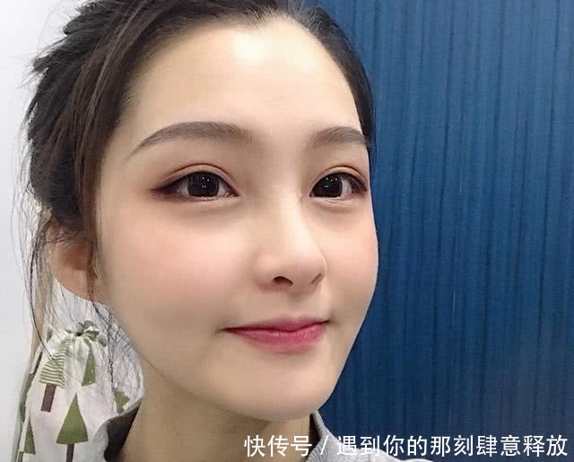  皮肤@皮肤好的女生，这几件事每天都做，坚持一个星期，皮肤嫩白一个度