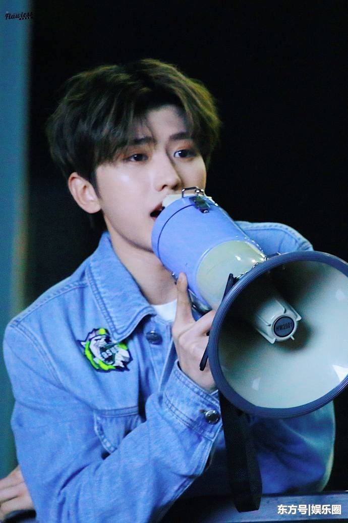 蔡徐坤演戏报价8000万，比刘德华还高?网友:太假了!