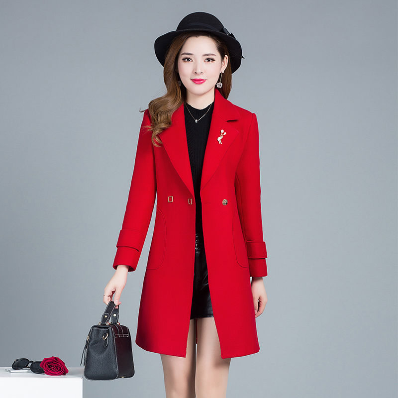 刚上市就火“双面绒”大衣，一件比一件时髦，40岁老婆穿超减龄