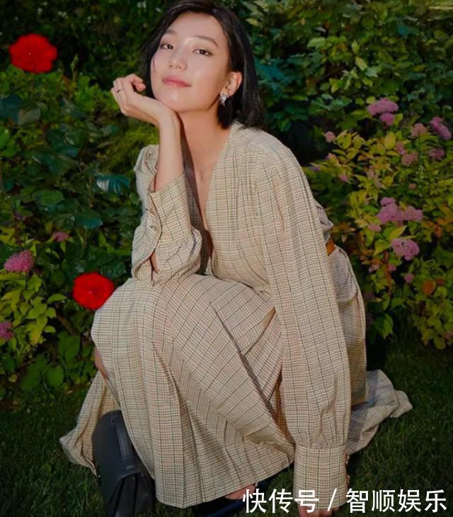 『博主』时尚博主的神仙搭配合集,春夏行走的衣架子是这样穿的,很吸睛