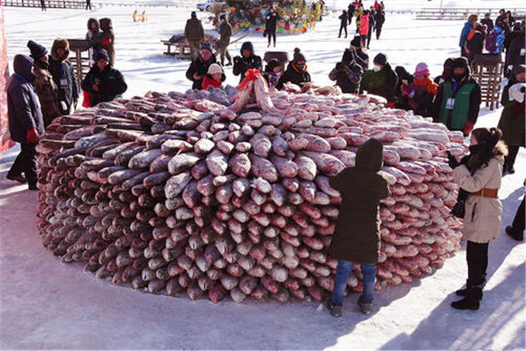 查干湖冬捕，鱼价涨至20元每斤，当地人称吃不起，专家却说是好事