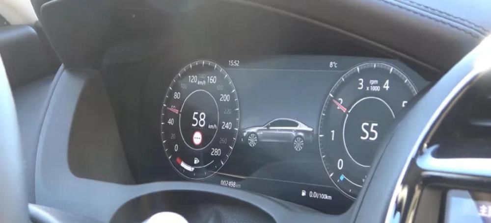  『豪车』年轻人买得起的豪车！皇室专用品牌，配2.0T引擎，品质不输宝马