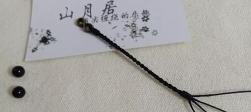 【指尖】结绳编织教程:小情侣必备编绳手链,感受指尖缠绕的乐趣!