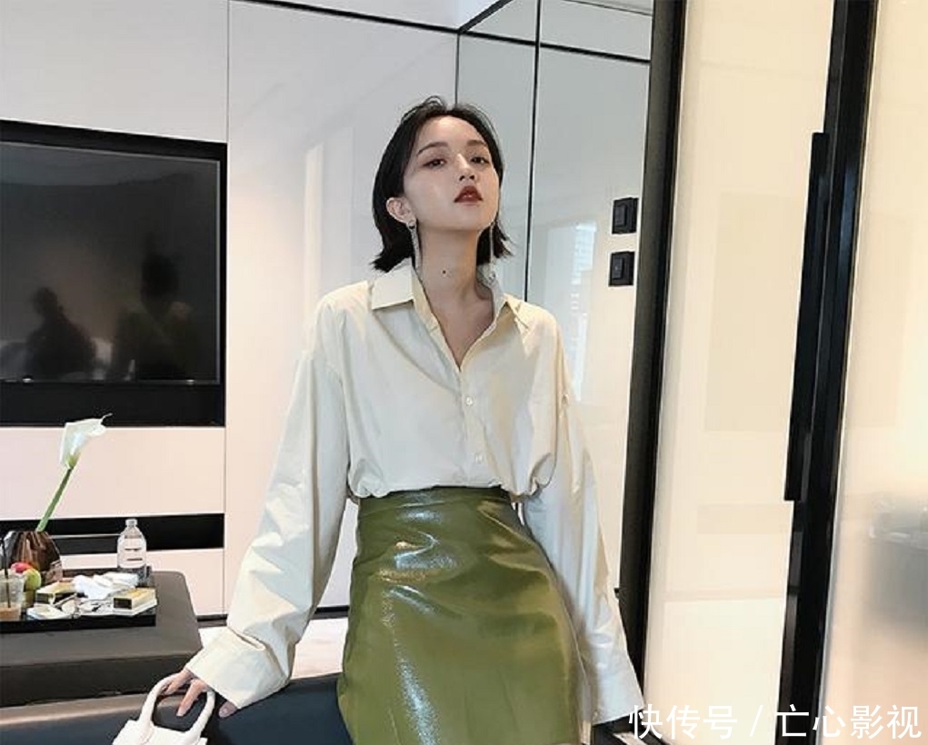 『半身裙』春季超火的衬衫+半裙穿搭,照着穿不要太有气质了!