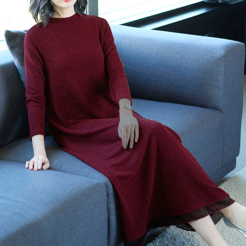 百看不厌的连衣裙,优雅唯美连衣裙,展现妈妈典雅高贵的气质