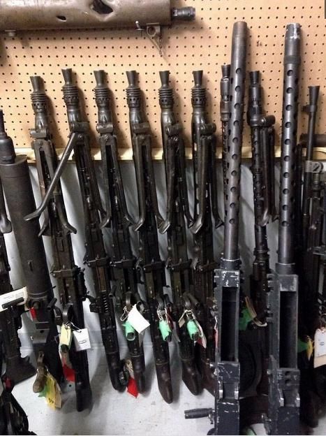 意外发现加拿大某枪械公司竟有中国冲锋枪,网