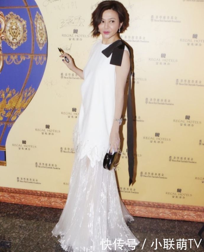 有「香江第一美人」之称！ 55岁大美人关之琳青春不老时尚穿搭