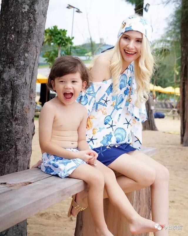 泰单亲妈妈Sara带儿子Max祈福做善事庆祝生日 恋爱谣言不攻自破