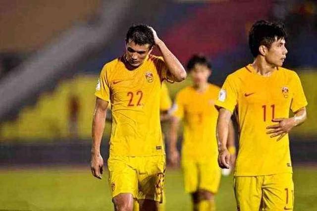 球迷竟为国足洗清冤屈，某大V造谣被举报，这次黑错了