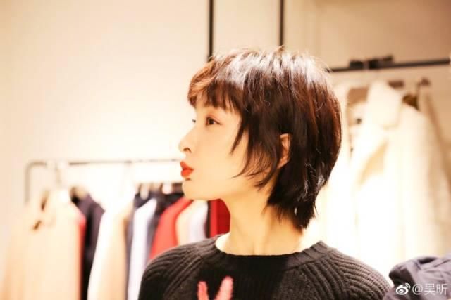 今年最火的发型，非他莫属
