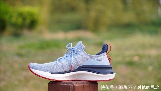喜欢■米家运动鞋4来袭,出色的颜值和工艺,超高的性价比,来一双吗?