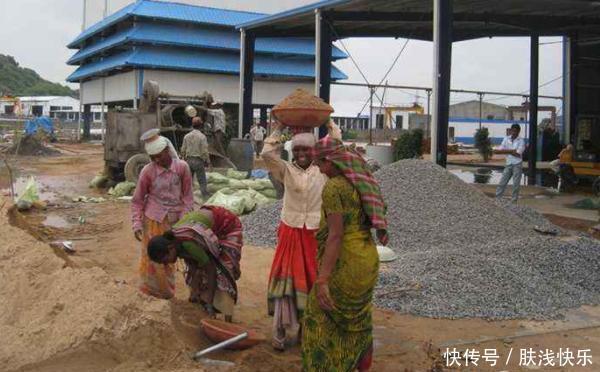 为何印度人,喜欢将物品顶在头上?